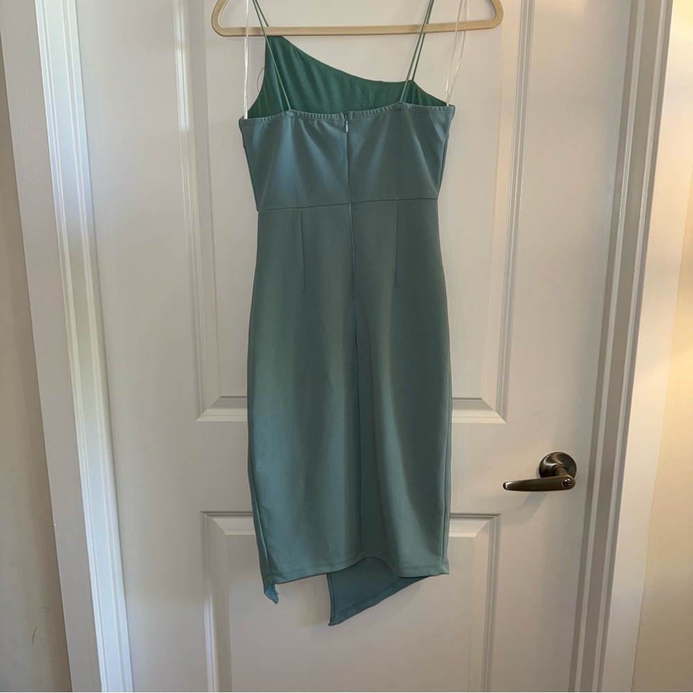 Fashion Nova Green Asymmetrical One-Shoulder Cocktail Dress